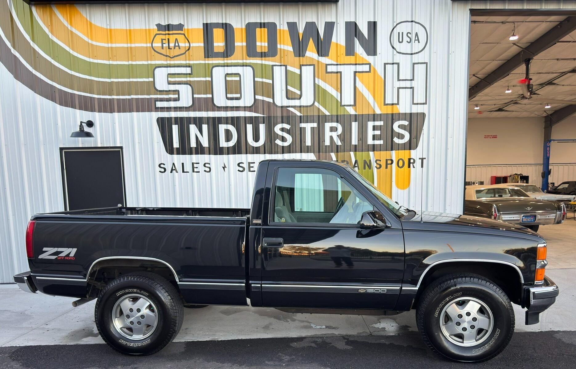 42k-Mile 1995 Chevrolet Silverado K-1500 - 2