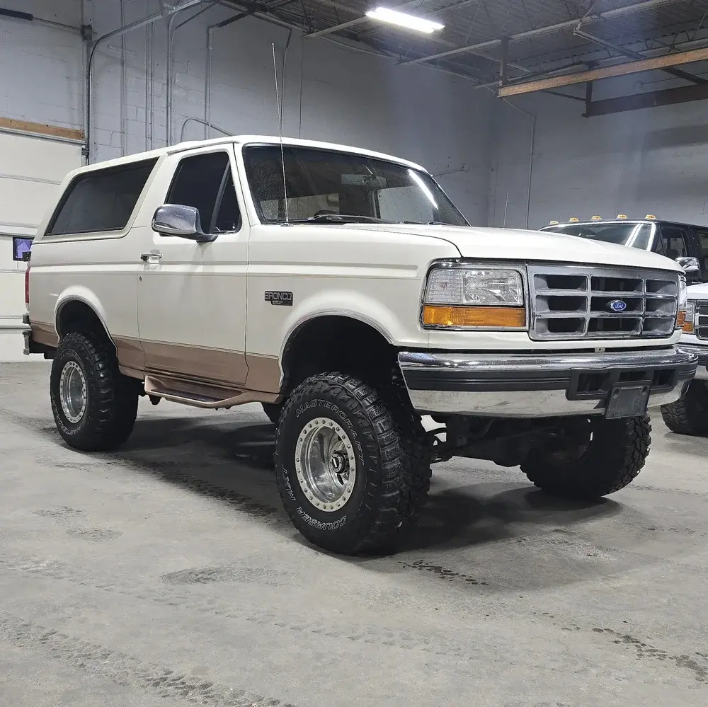 1995 Ford Bronco Eddie Bauer - 4
