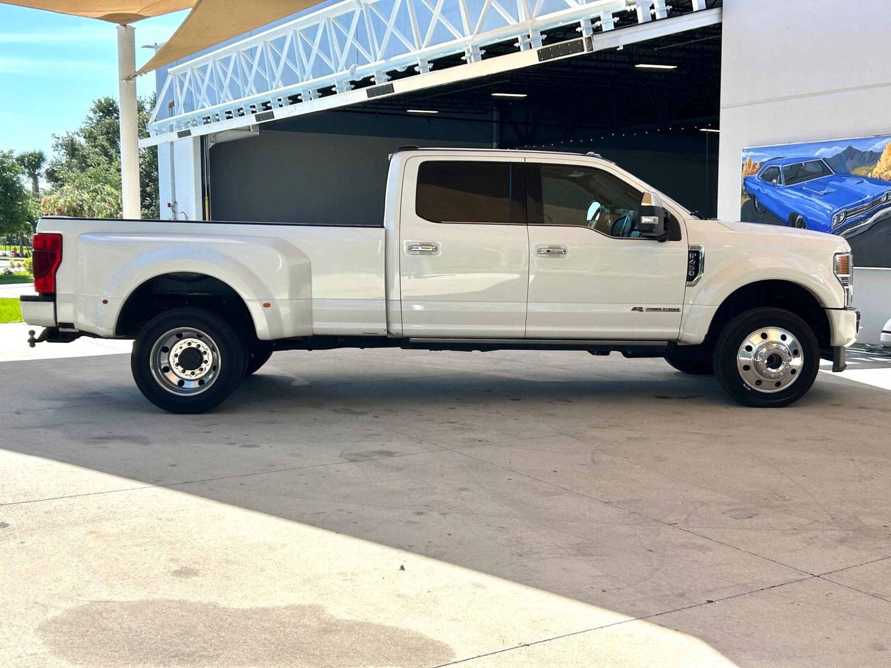 2022 Ford F-450 Super Duty Platnium