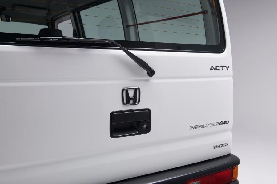 Sold: 1996 Honda Acty SDX 4×4 Van