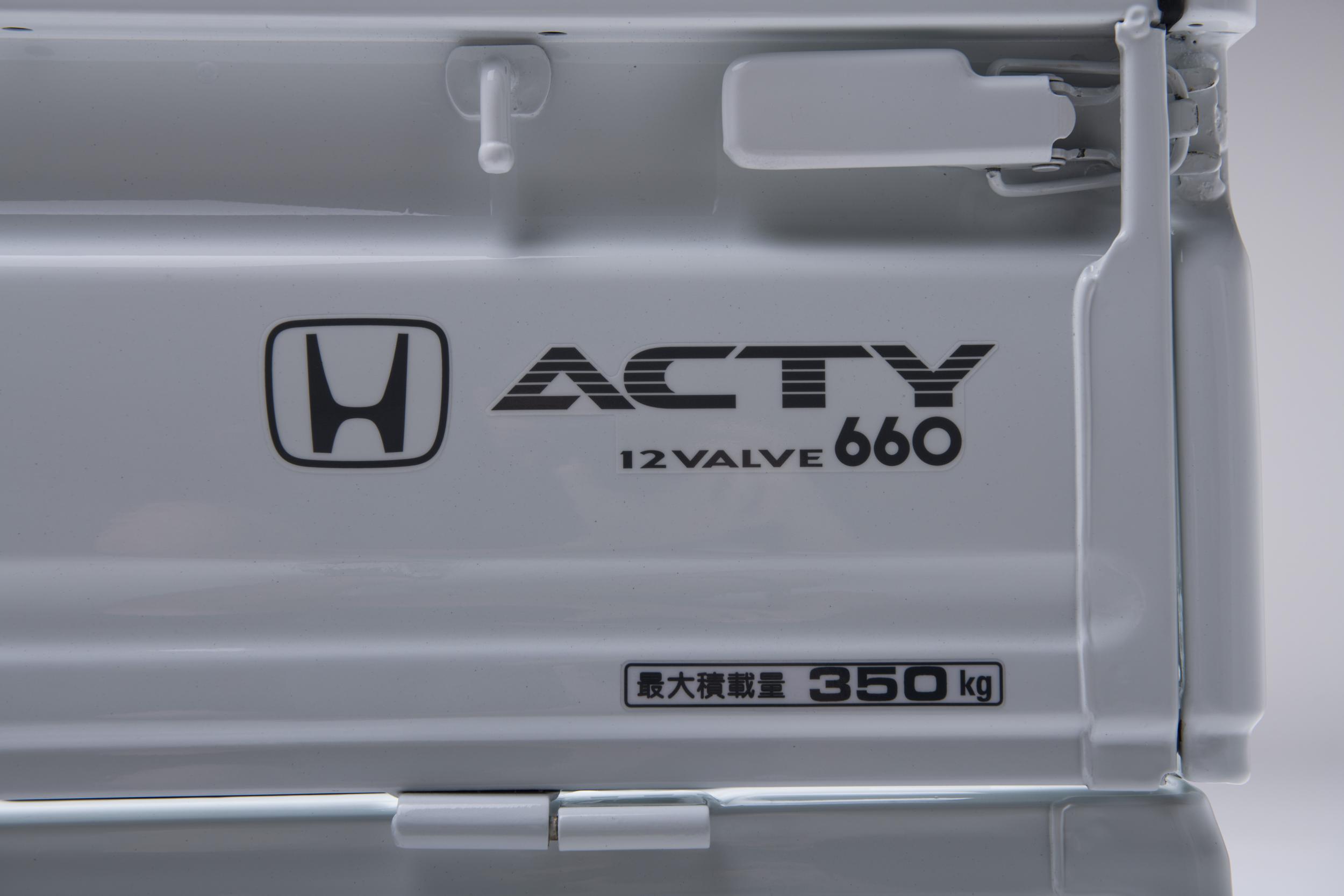 Sold: 1998 Honda Acty SDX 4WD