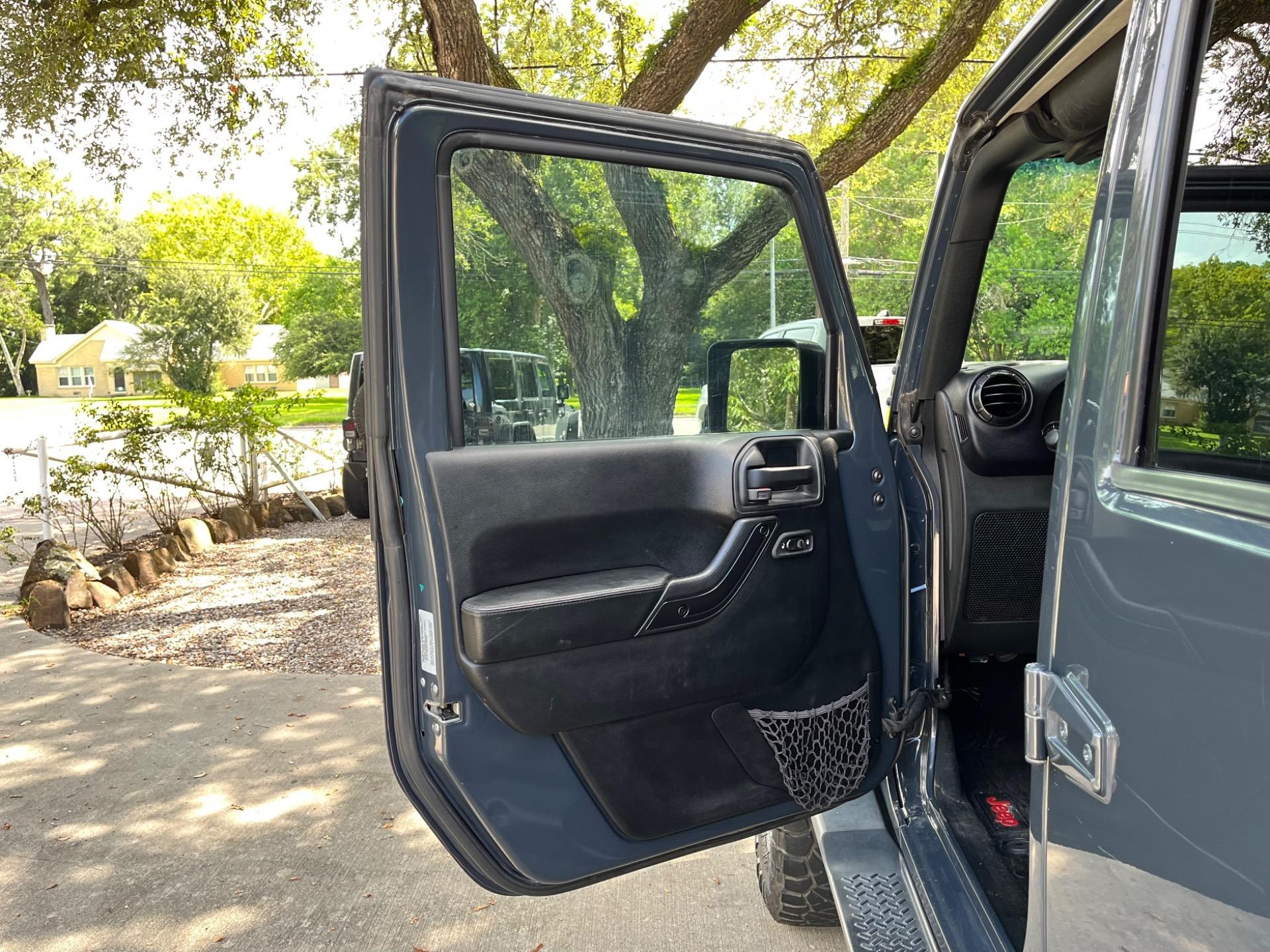 2017 Jeep Wrangler Unlimited Smokey Mountain