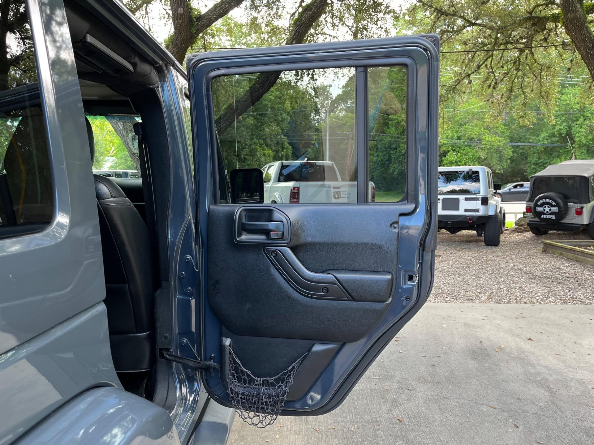 2017 Jeep Wrangler Unlimited Smokey Mountain