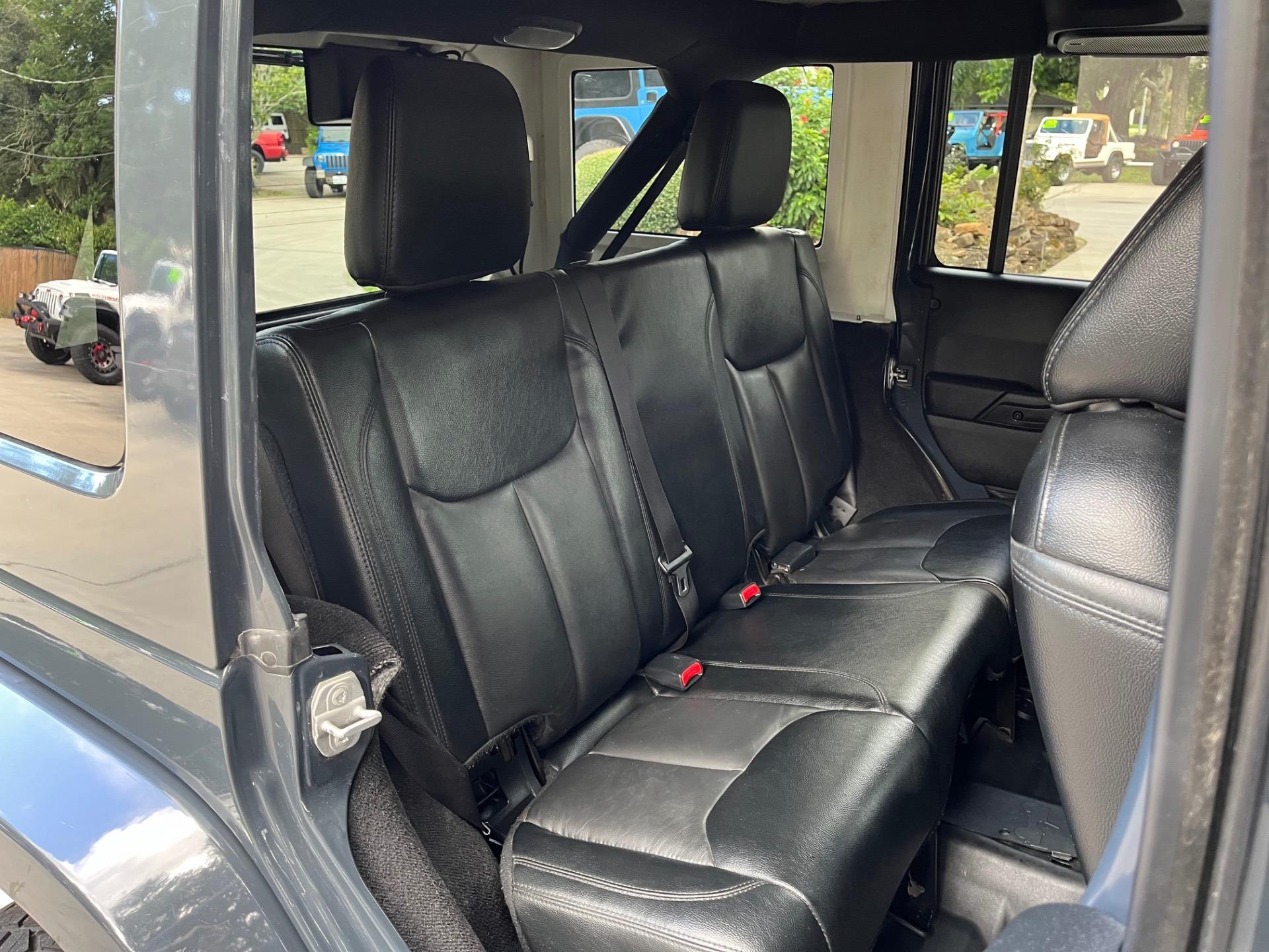 2017 Jeep Wrangler Unlimited Smokey Mountain