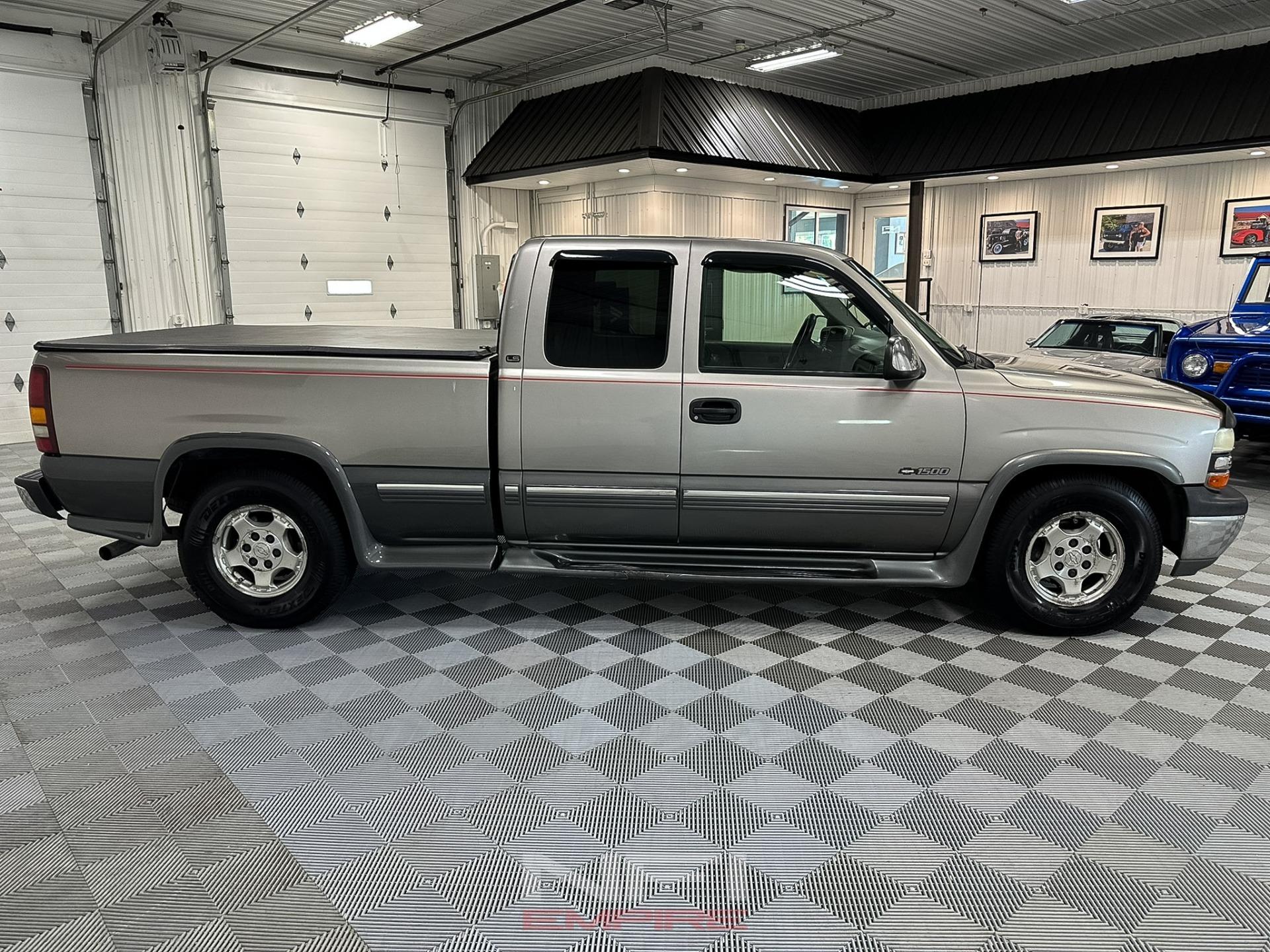 2000 Chevrolet Silverado 1500 LS