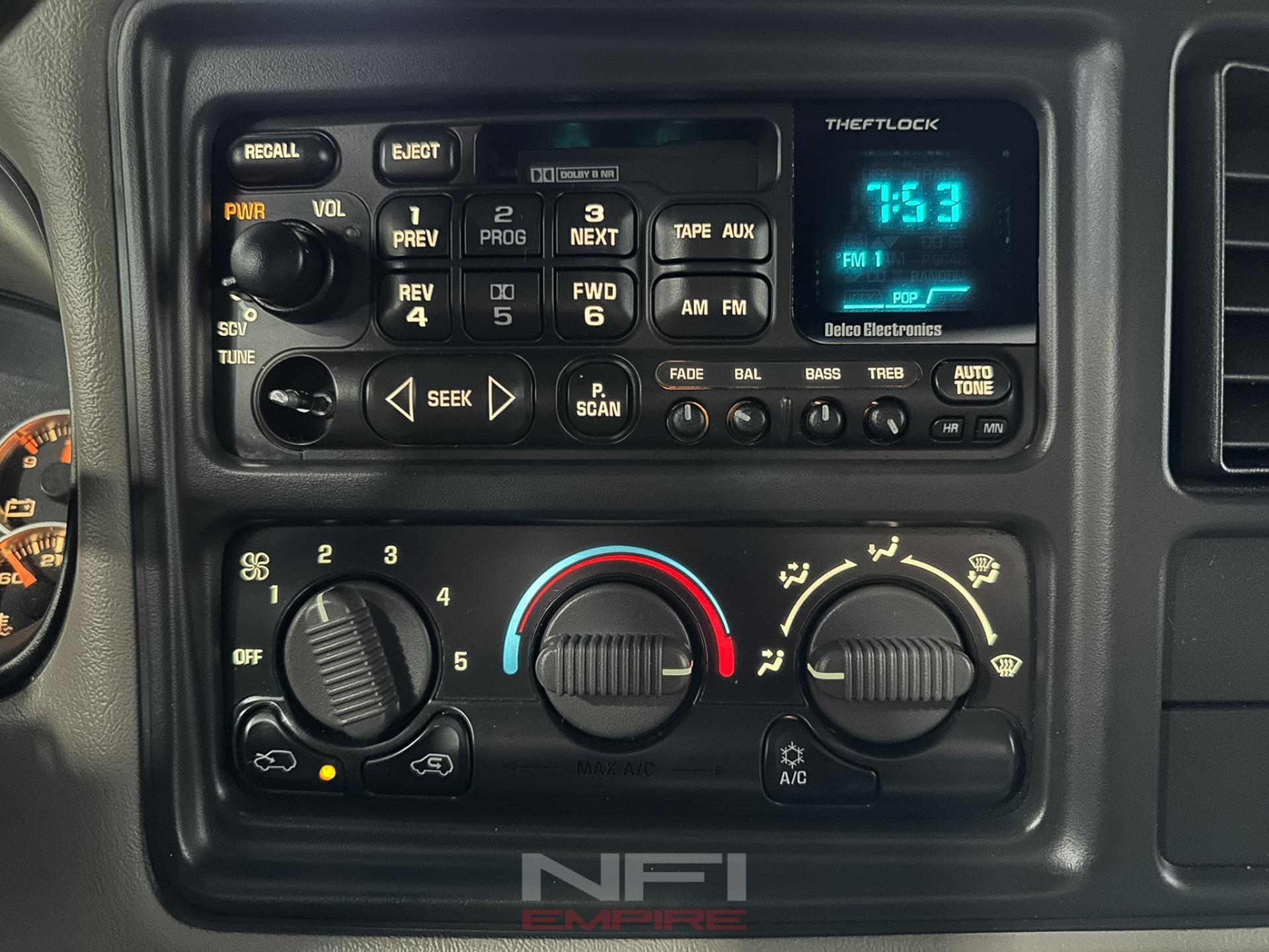 2000 Chevrolet Silverado 1500 LS