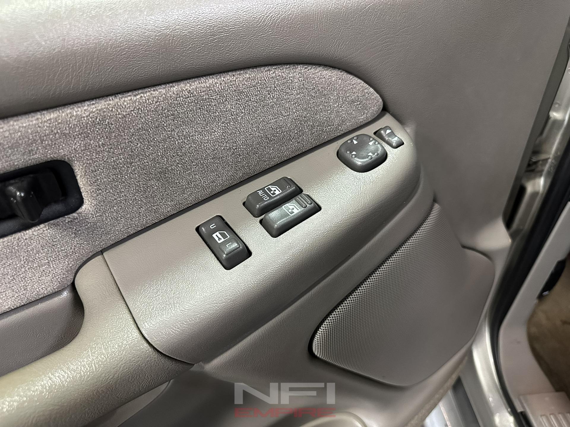 2000 Chevrolet Silverado 1500 LS