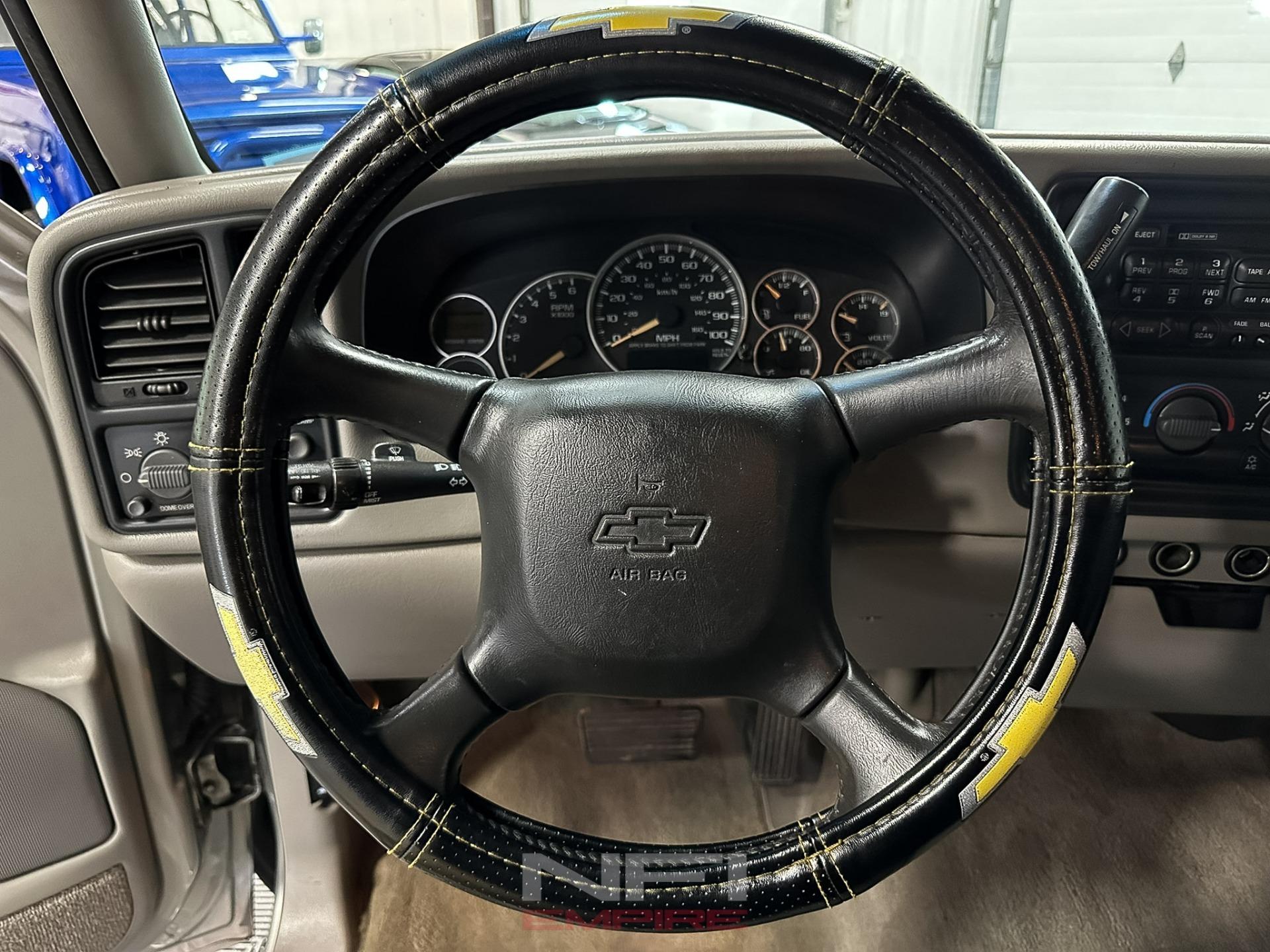 2000 Chevrolet Silverado 1500 LS