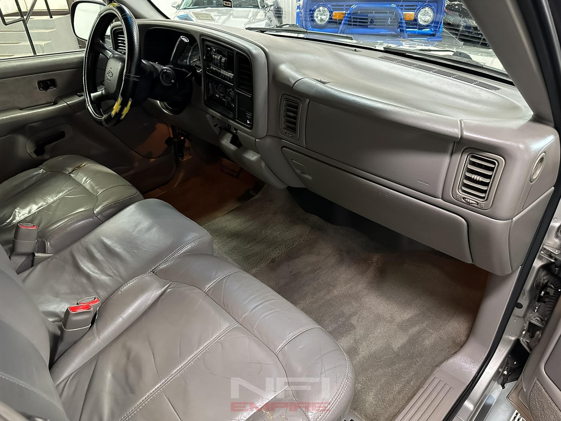 2000 Chevrolet Silverado 1500 LS