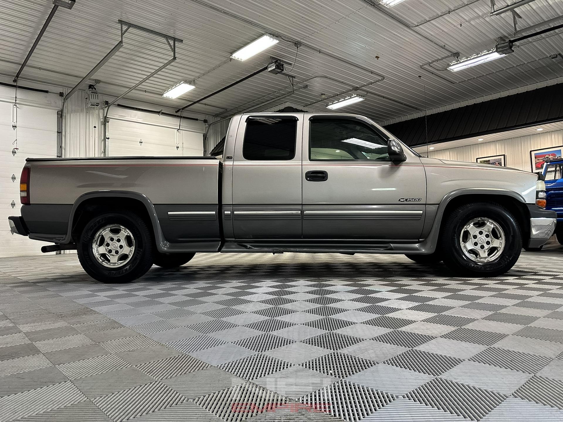 2000 Chevrolet Silverado 1500 LS