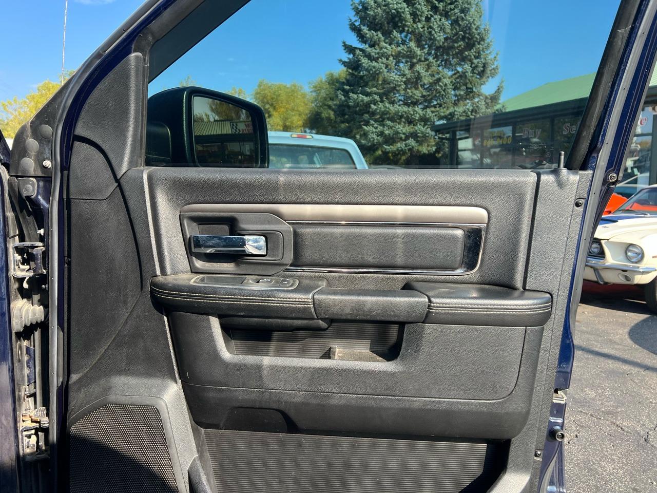 2013 RAM 1500  Sport
