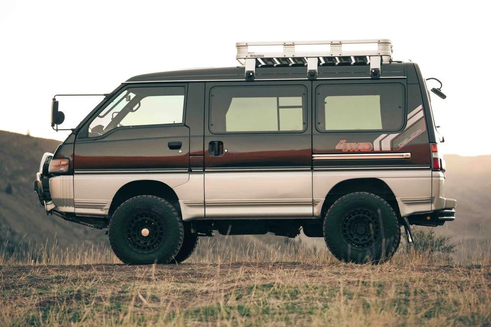 1996 Mitsubishi Delica L300 Star Wagon