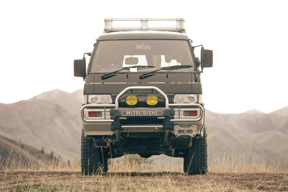 1996 Mitsubishi Delica L300 Star Wagon