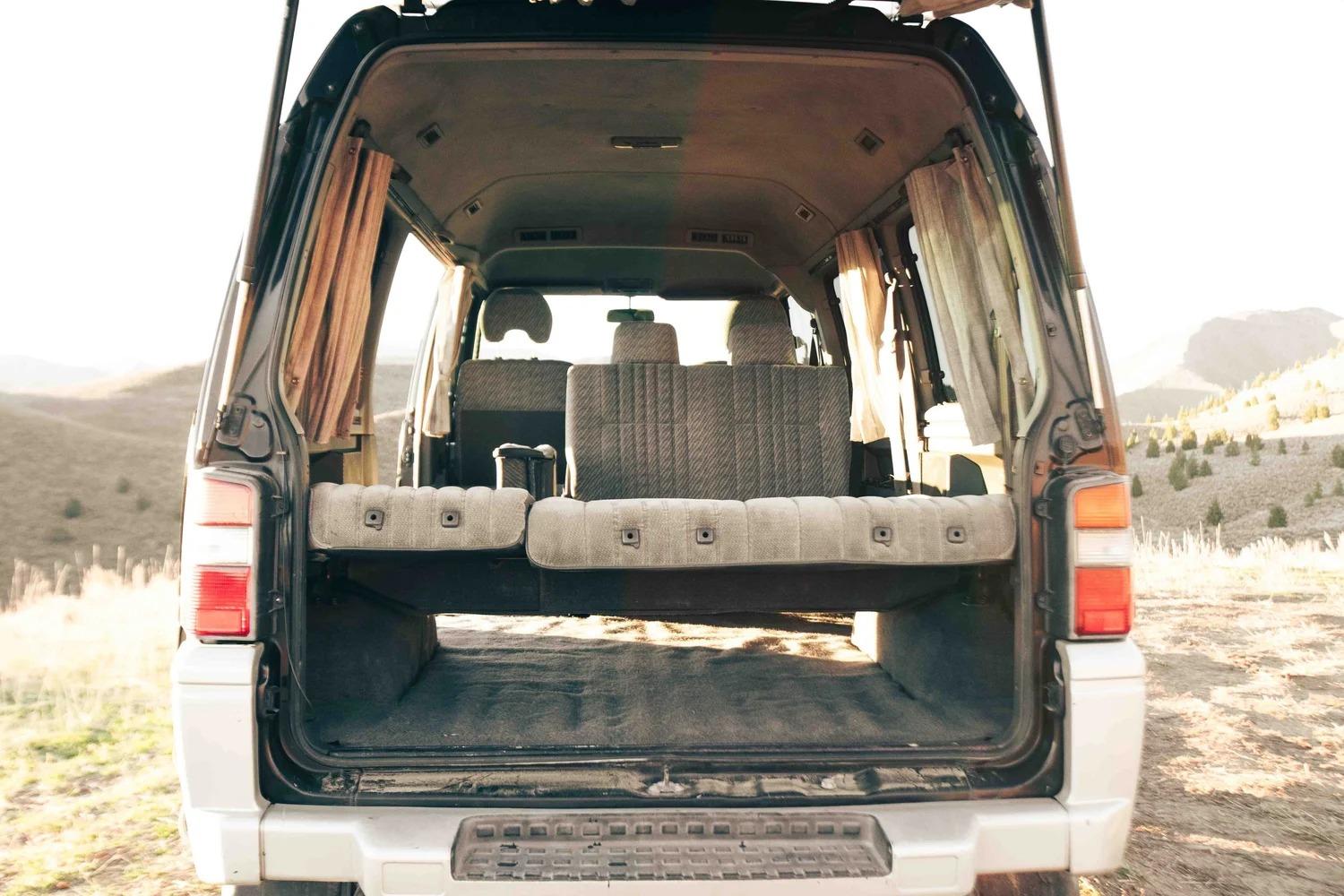 1996 Mitsubishi Delica L300 Star Wagon