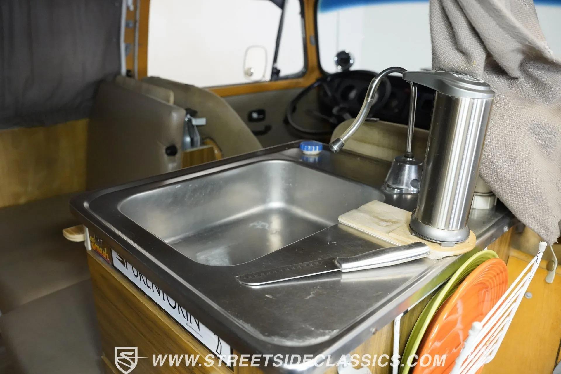 1972 Volkswagen Westfalia Camper