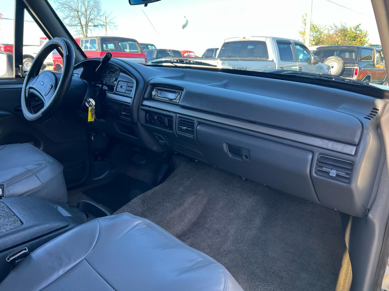 1992 Ford Bronco XLT