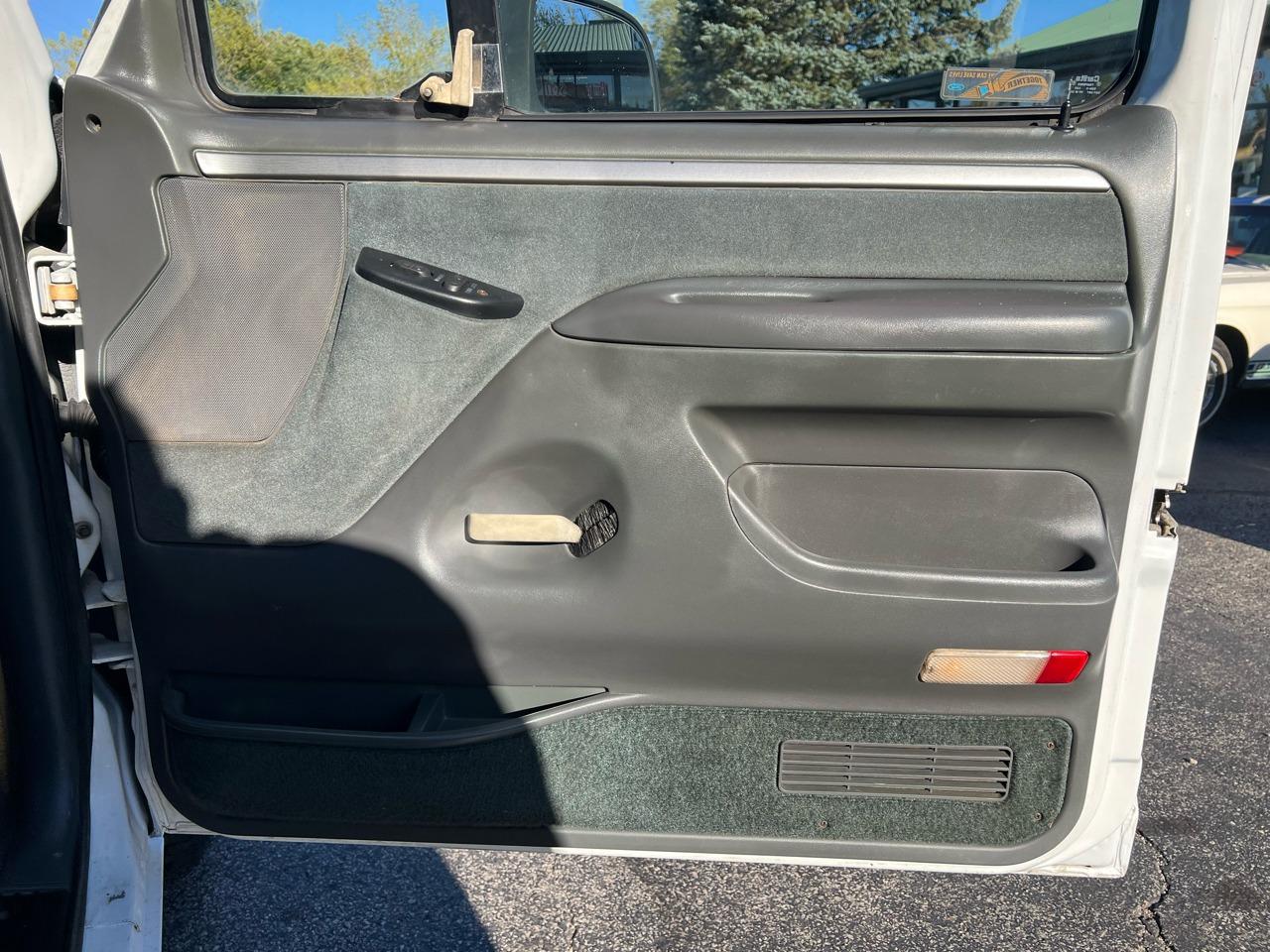 1992 Ford Bronco XLT