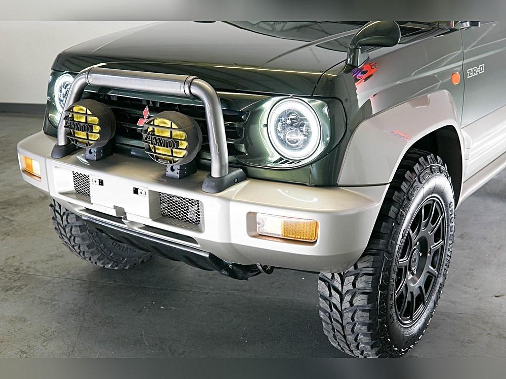 1996 Mitsubishi Pajero Junior ZR II