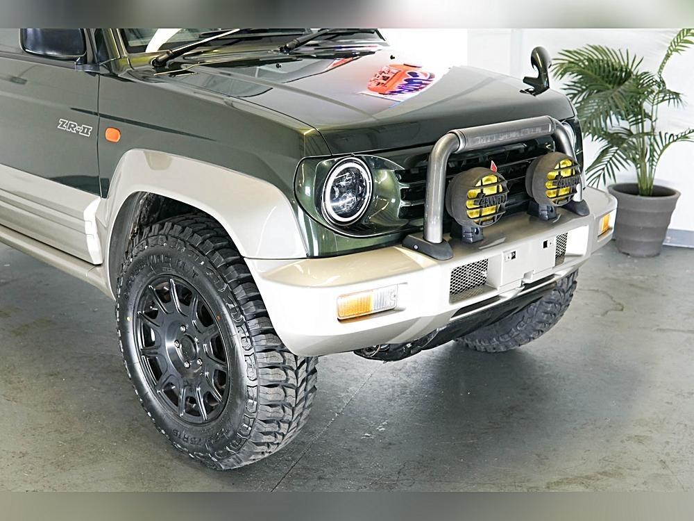 1996 Mitsubishi Pajero Junior ZR II