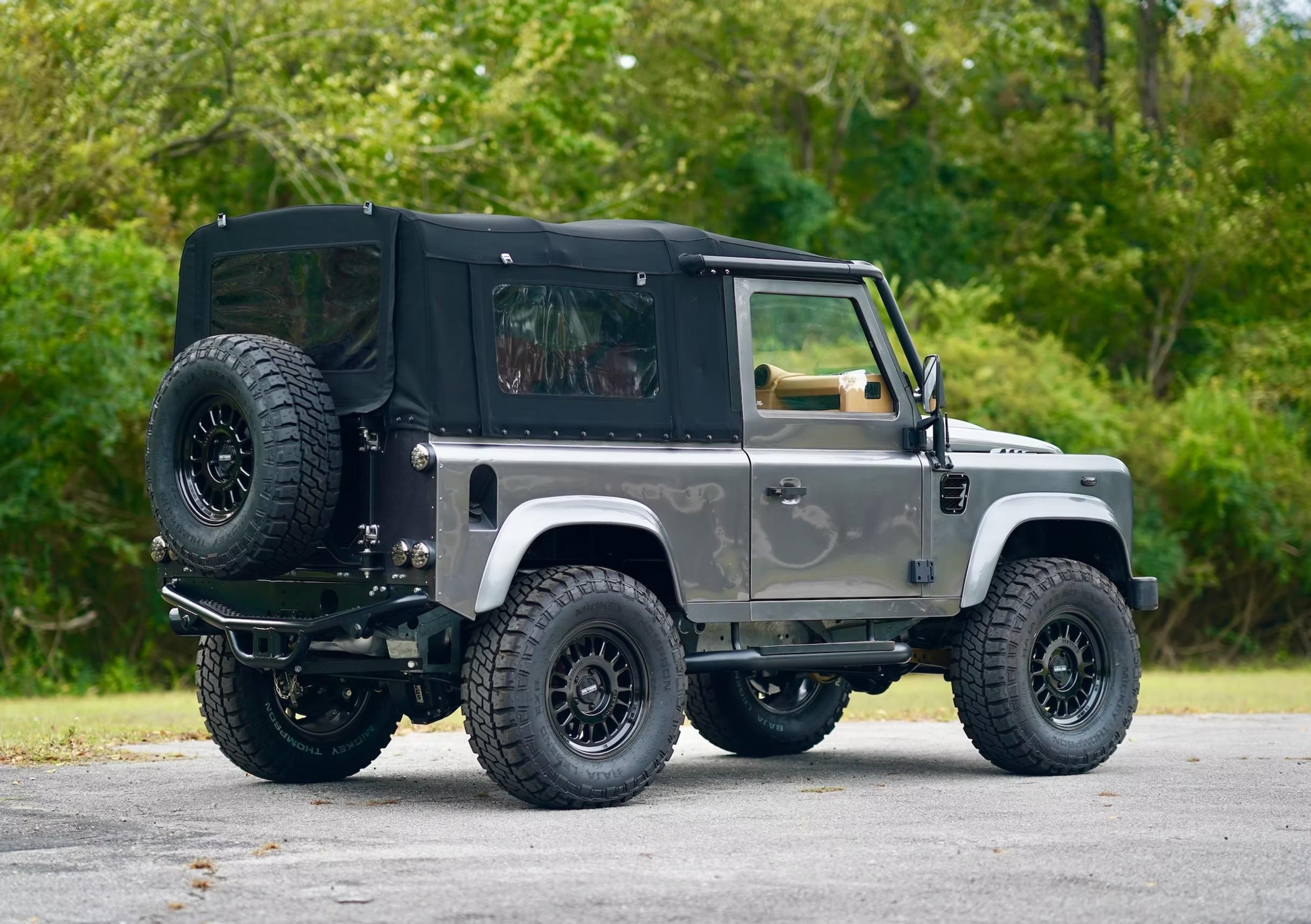 Osprey 4x4-Built 1997 Land Rover Defender 90