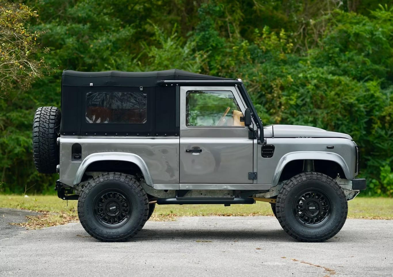 Osprey 4x4-Built 1997 Land Rover Defender 90