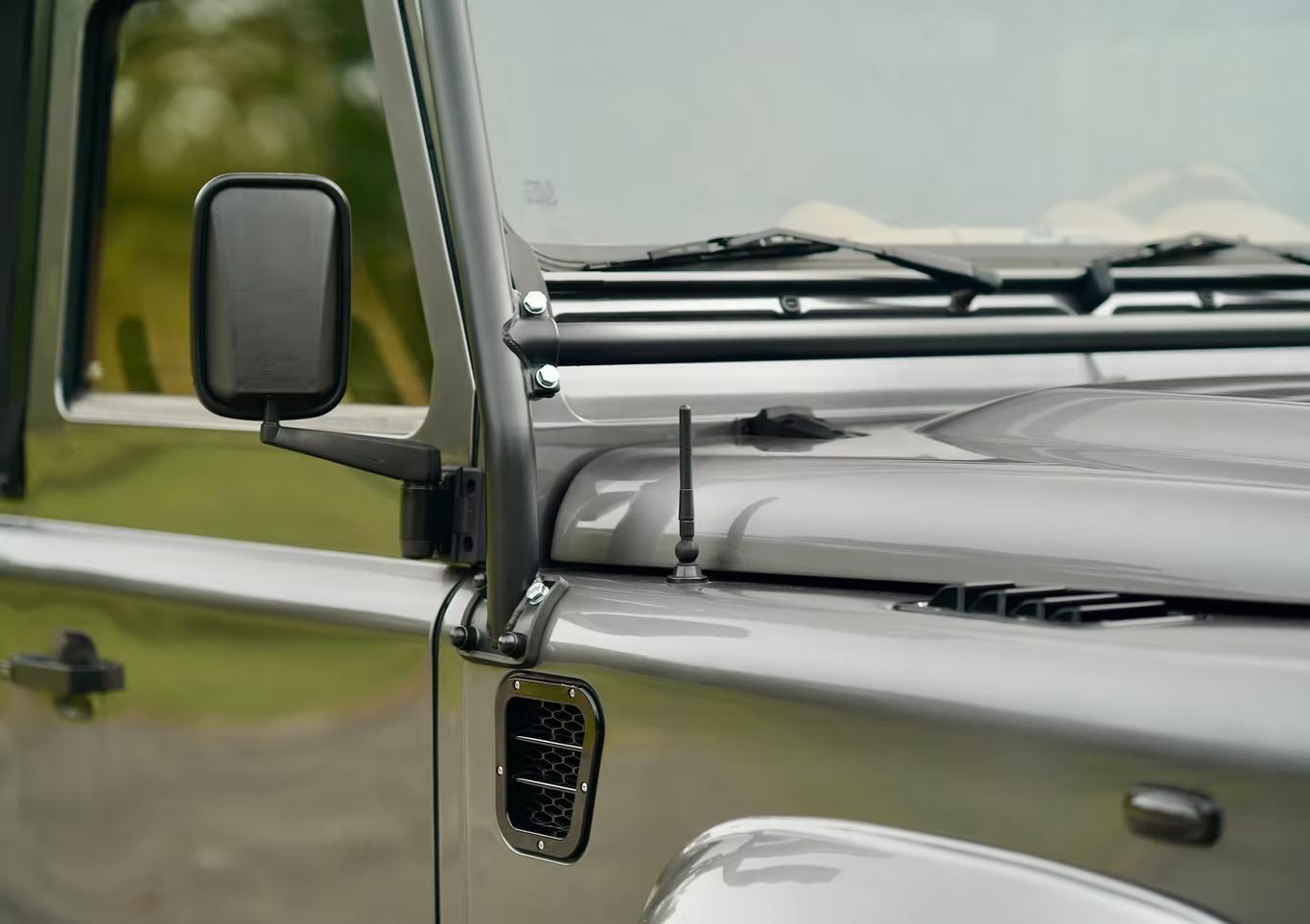 Osprey 4x4-Built 1997 Land Rover Defender 90