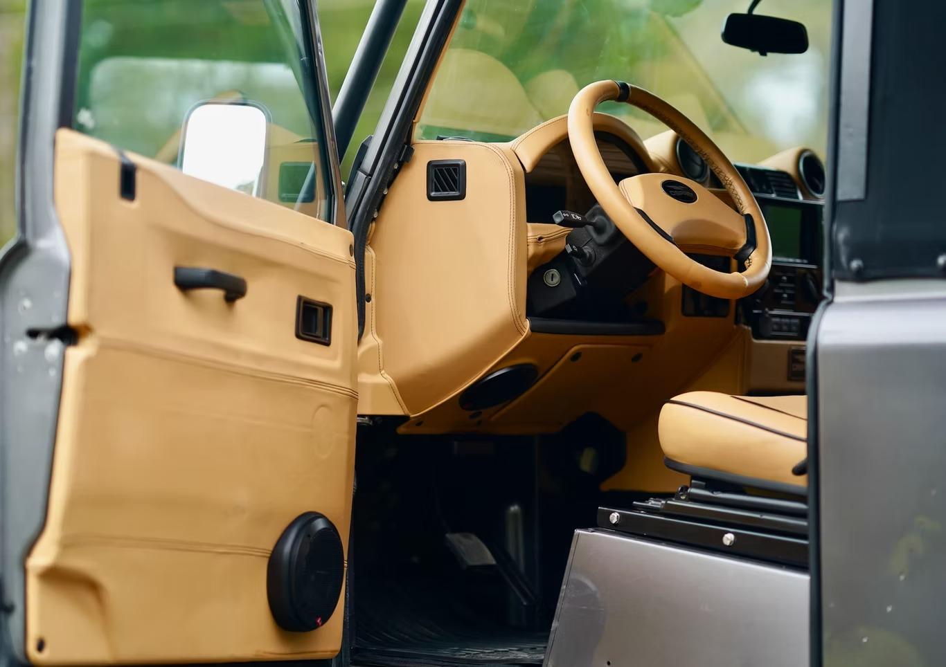 Osprey 4x4-Built 1997 Land Rover Defender 90