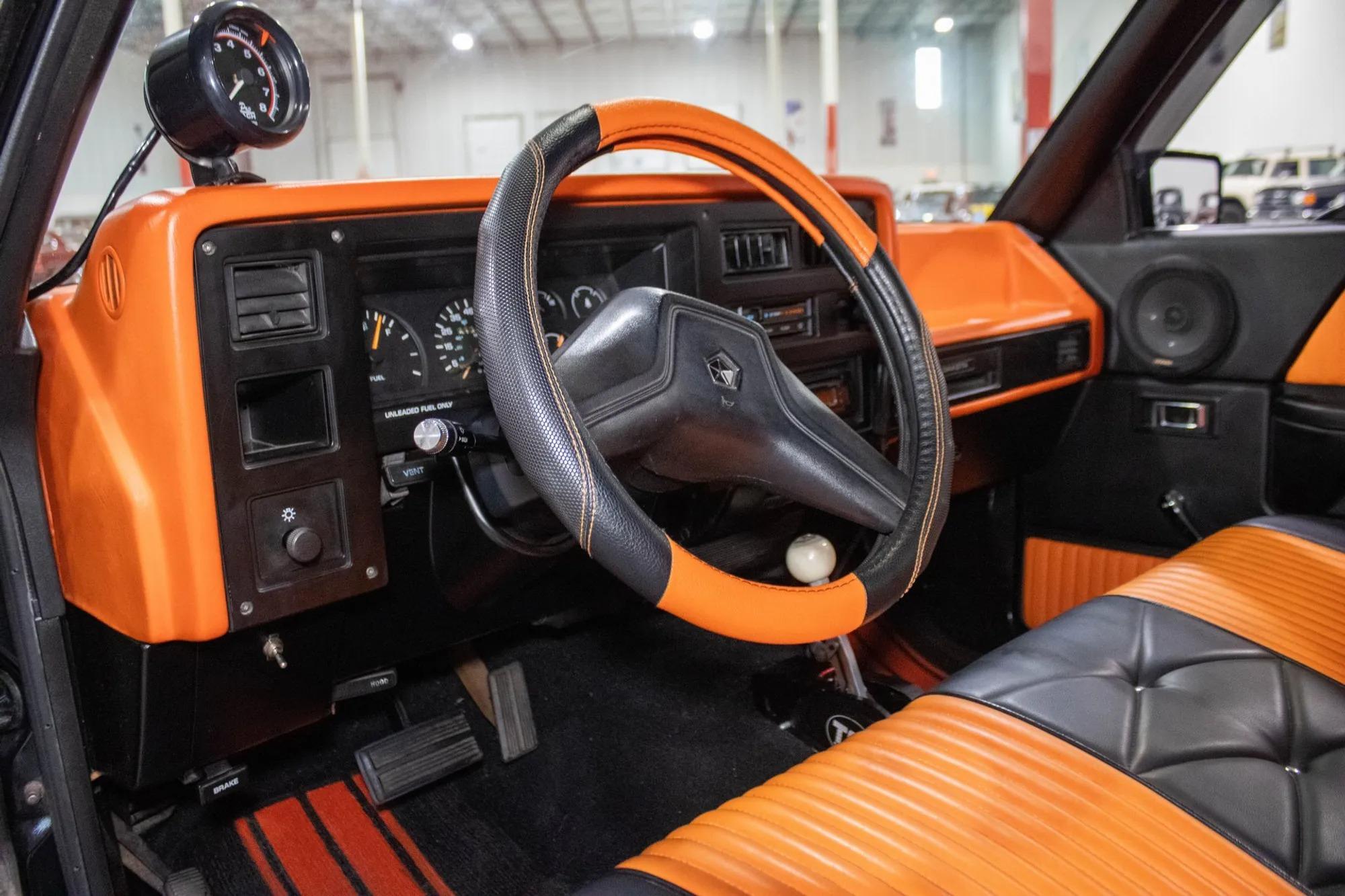 1987 Dodge Dakota