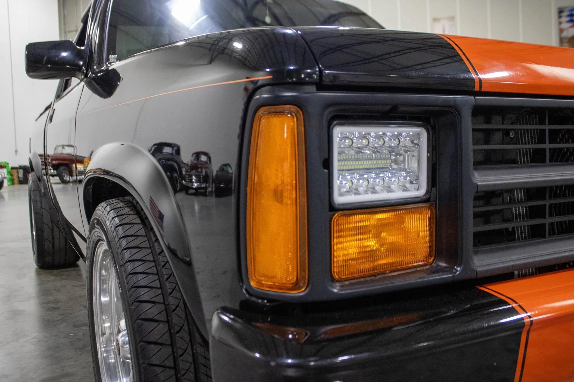 1987 Dodge Dakota
