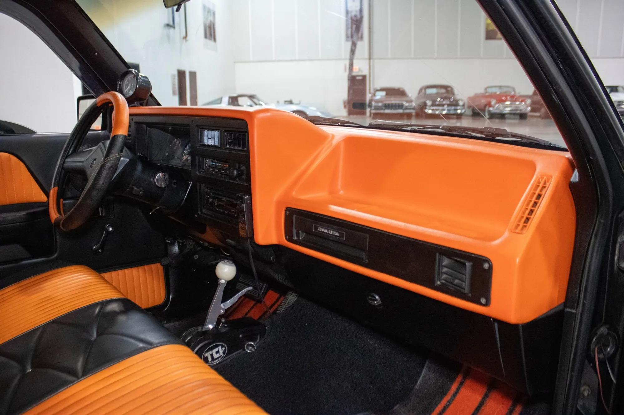 1987 Dodge Dakota