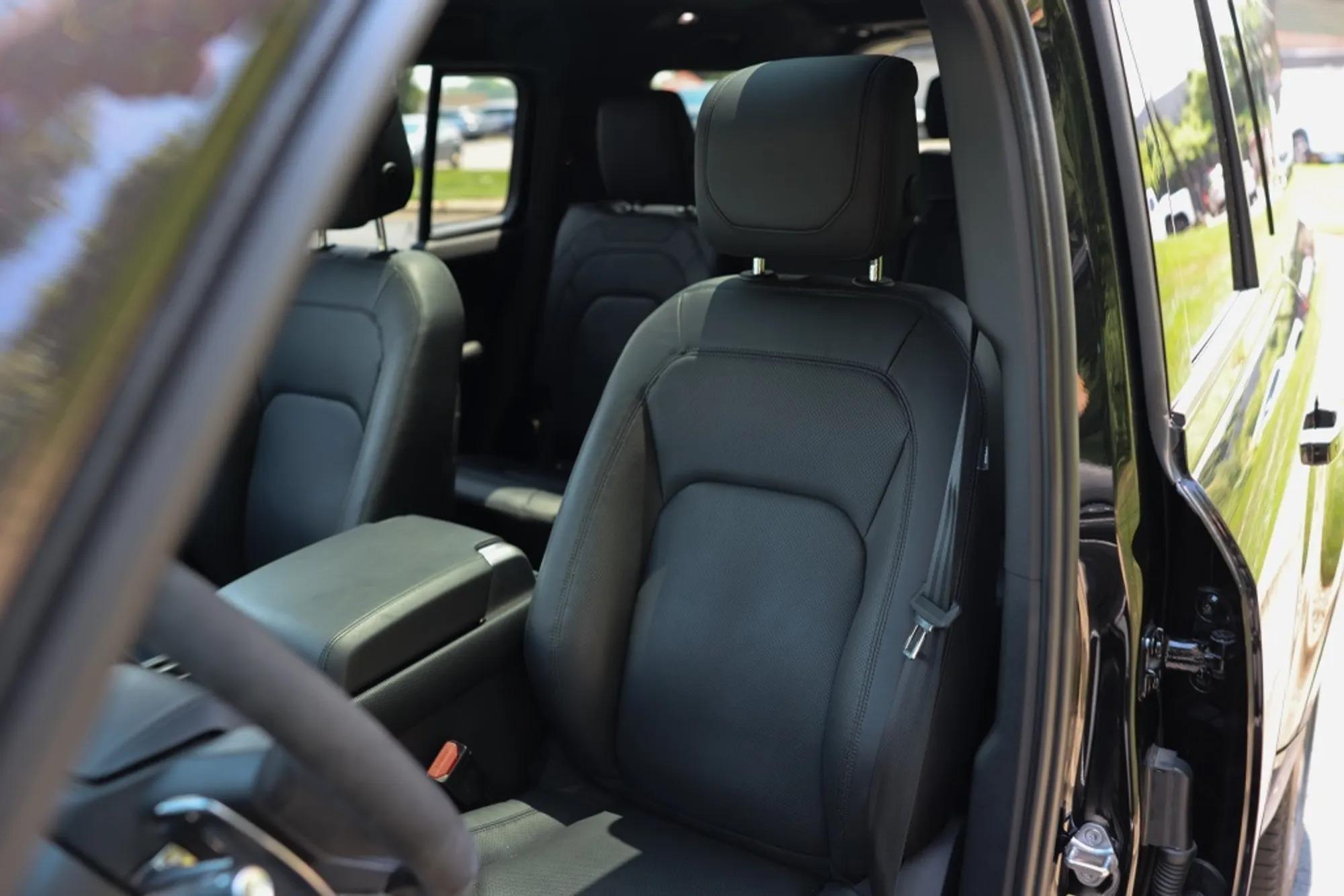 2024 Land Rover Defender 130