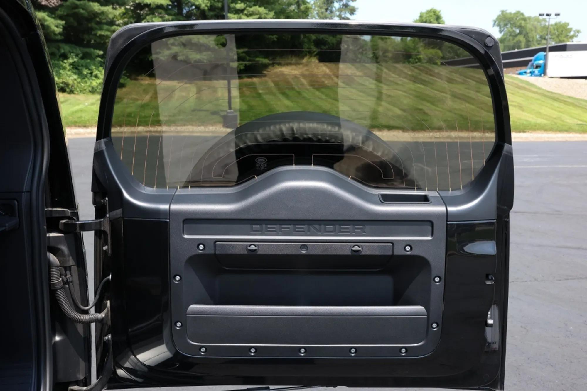 2024 Land Rover Defender 130