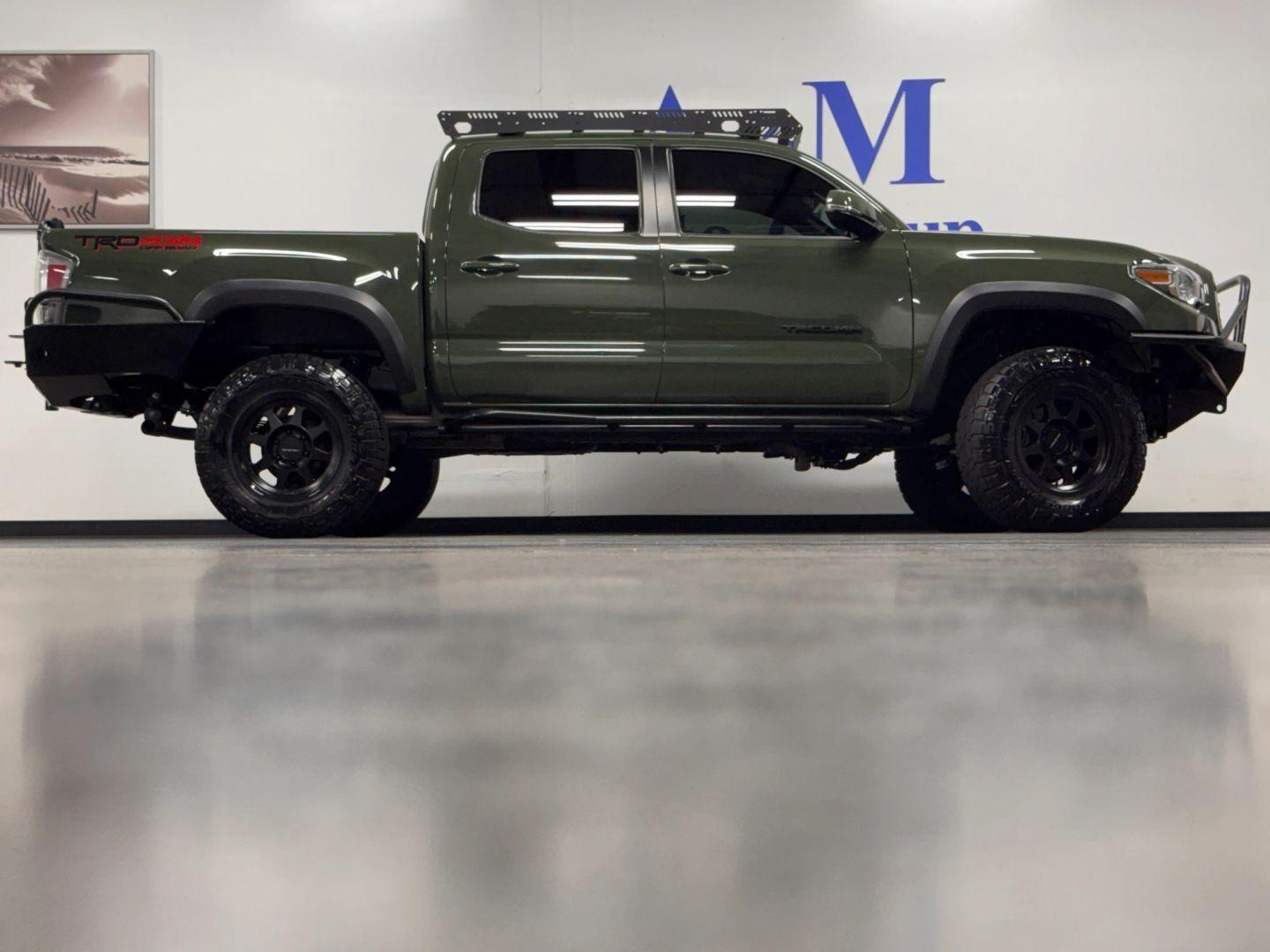 2022 Toyota Tacoma TRD Off-Road - 4