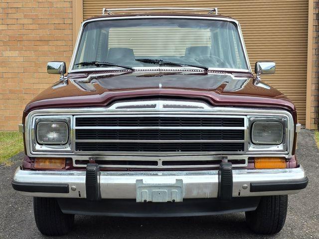 1987 Jeep Grand Wagoneer Base