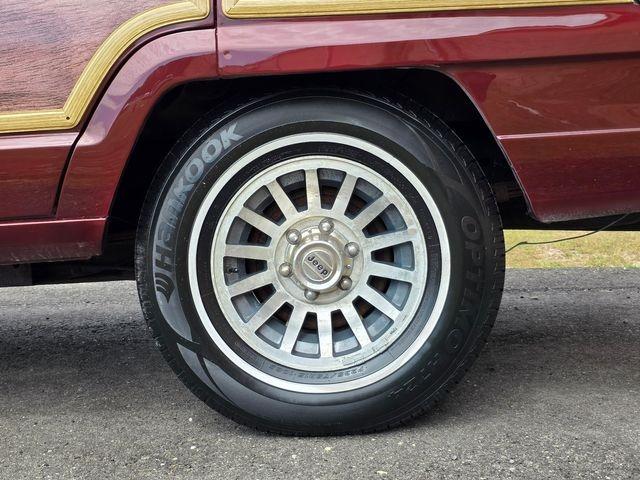 1987 Jeep Grand Wagoneer Base