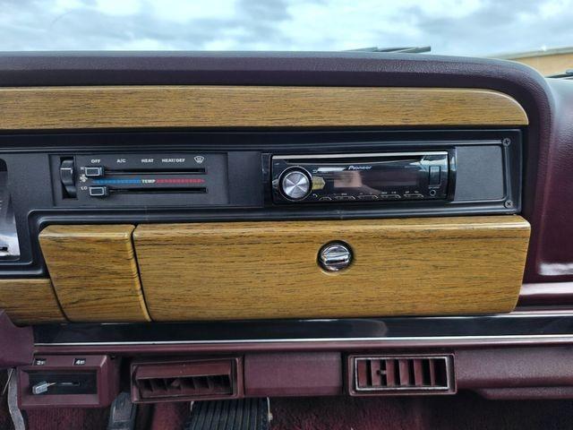 1987 Jeep Grand Wagoneer Base
