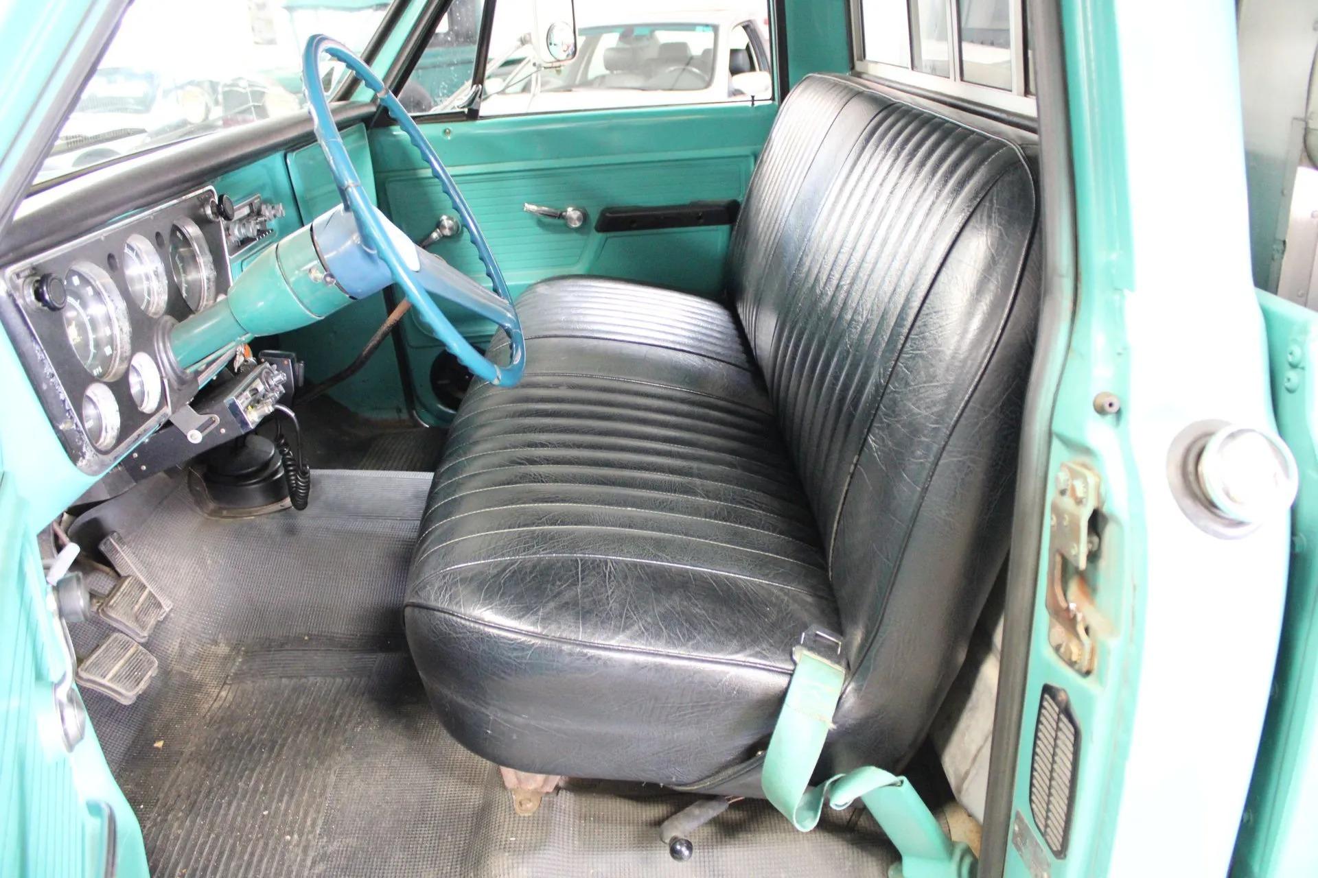 1970 Chevrolet C20 Camper