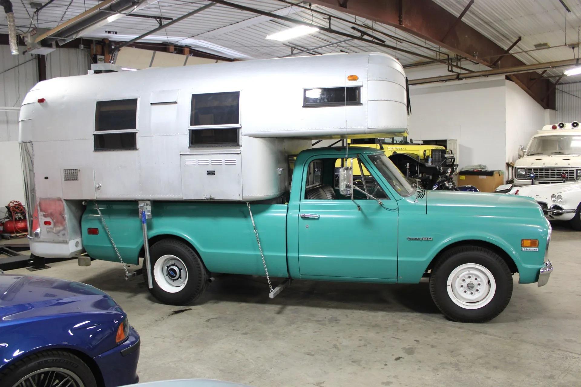 1970 Chevrolet C20 Camper