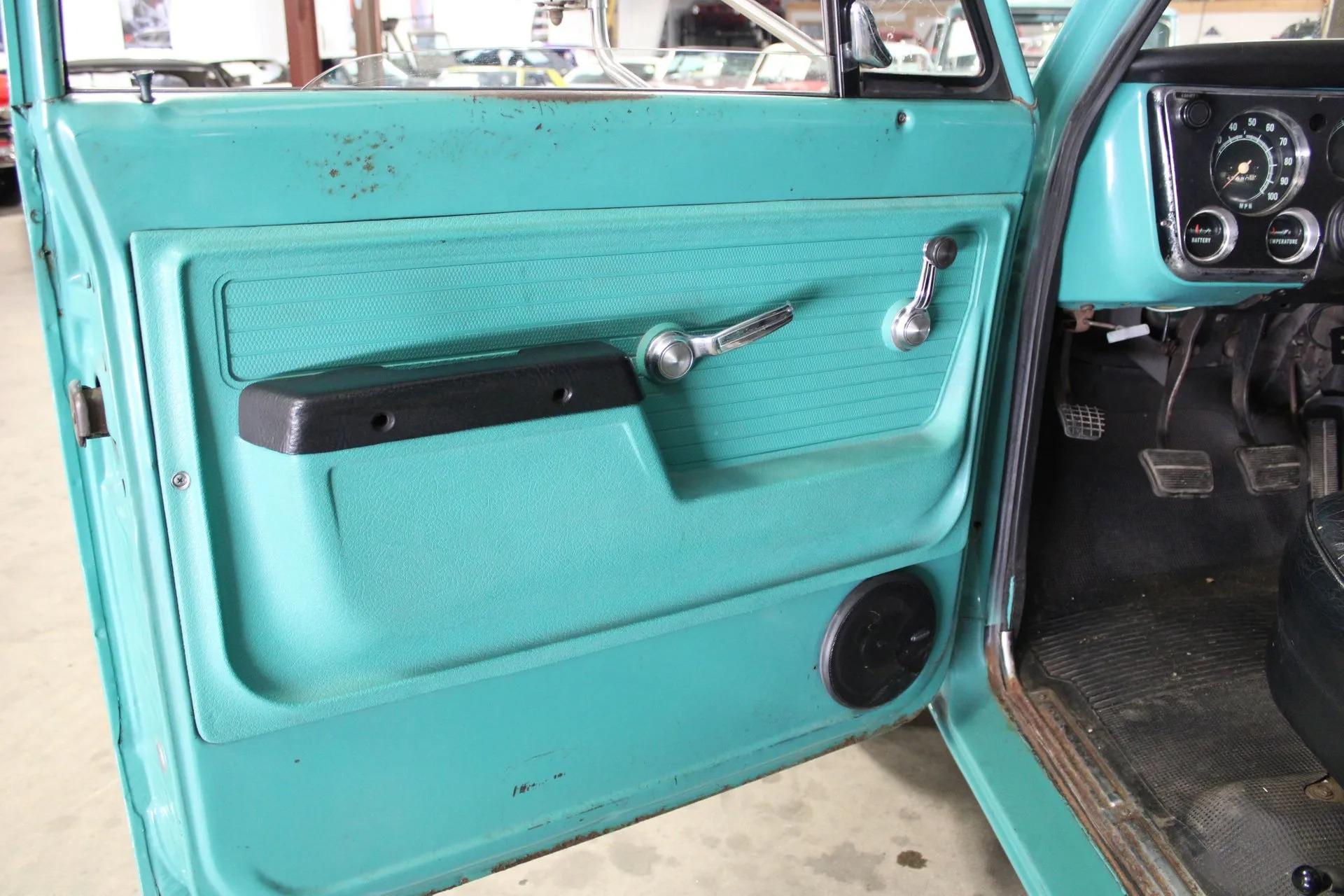 1970 Chevrolet C20 Camper
