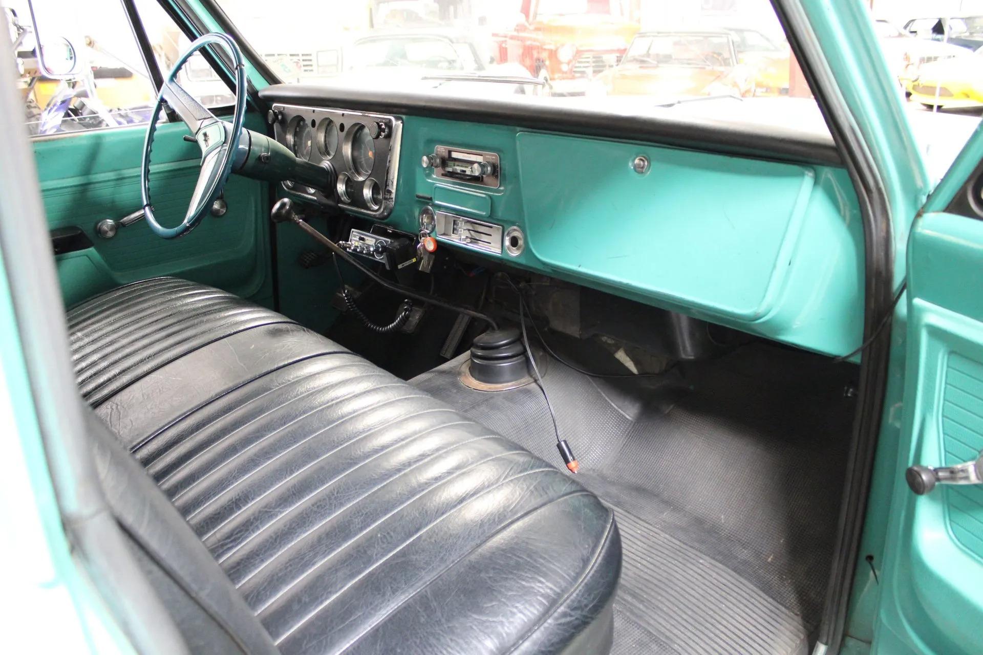 1970 Chevrolet C20 Camper