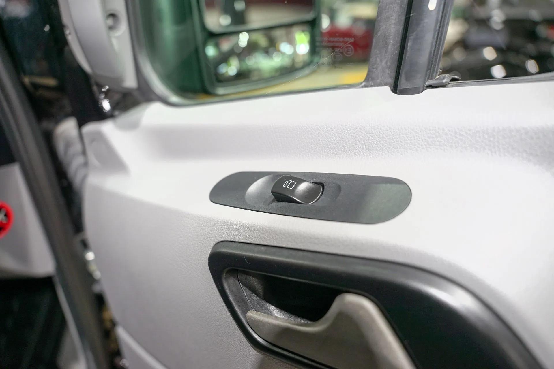 2016 Freightliner Sprinter 2500 4x4