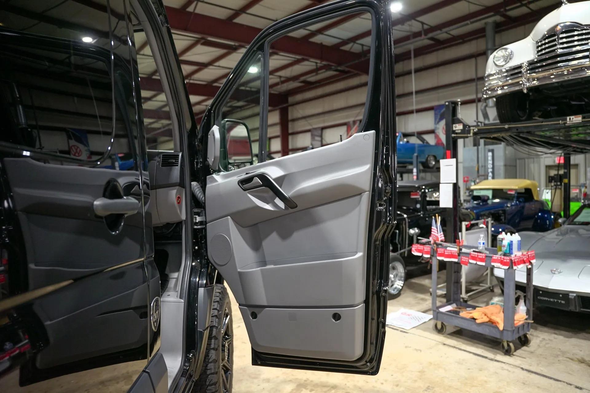 2016 Freightliner Sprinter 2500 4x4