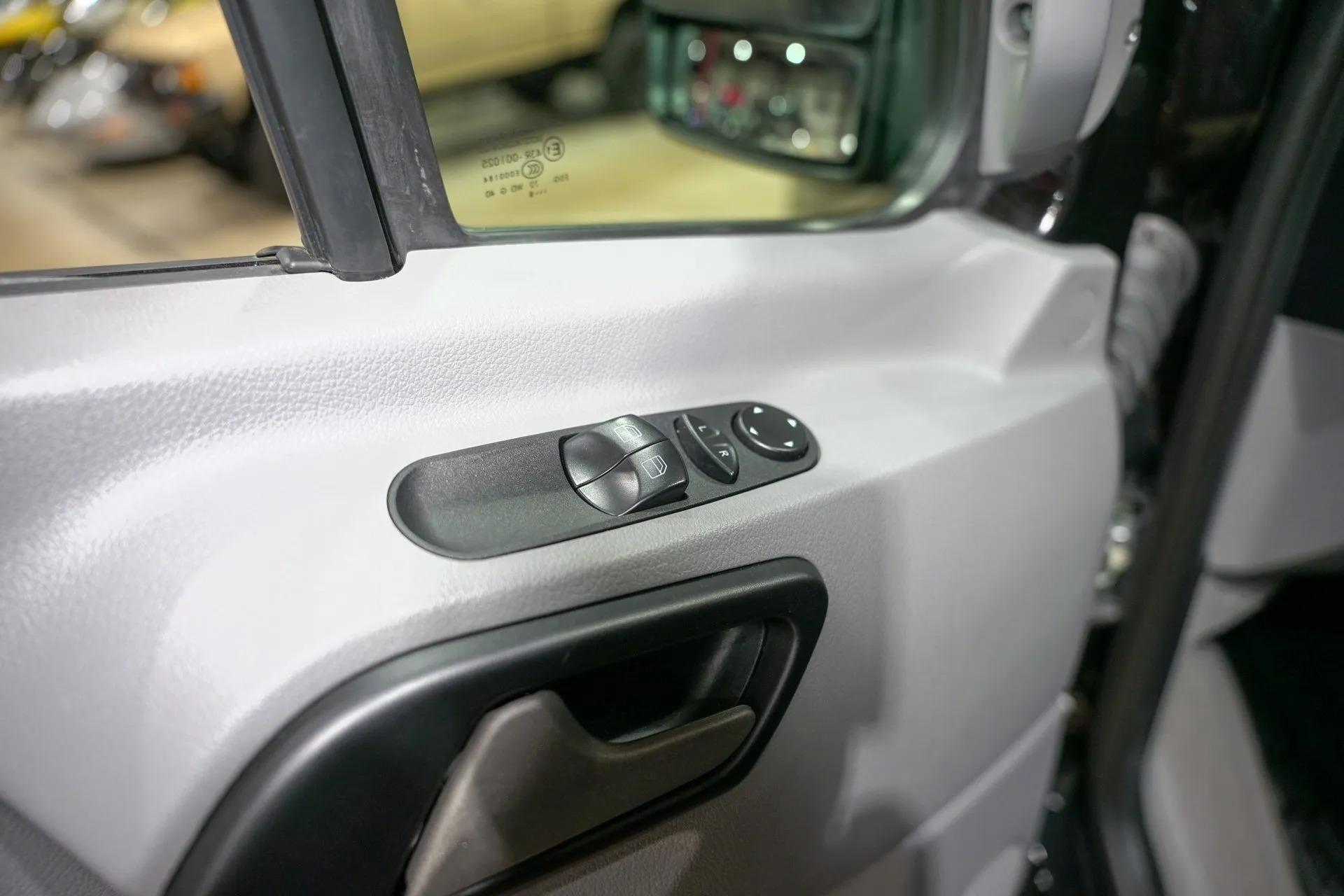 2016 Freightliner Sprinter 2500 4x4