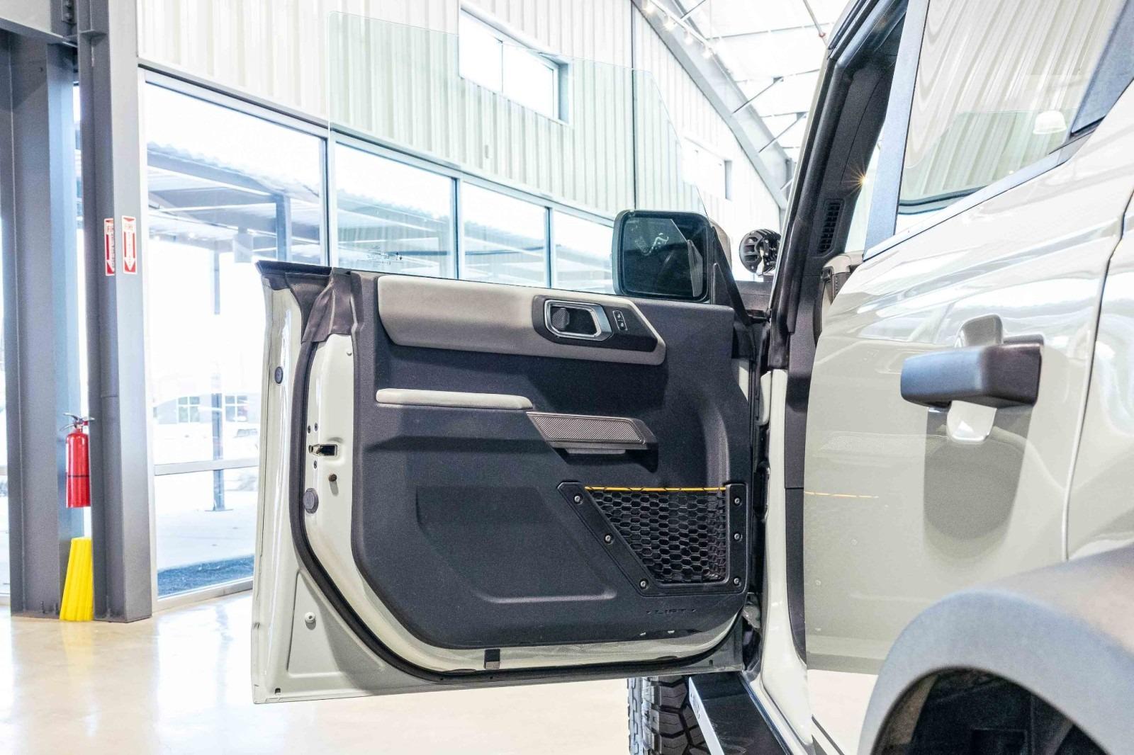 Modified 2022 Ford Bronco Badlands