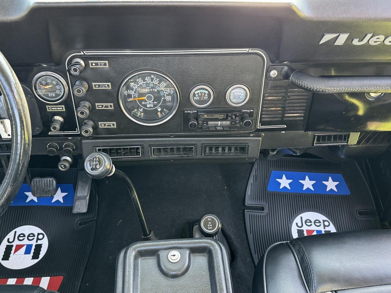 1984 Jeep CJ-8 Scrambler Laredo