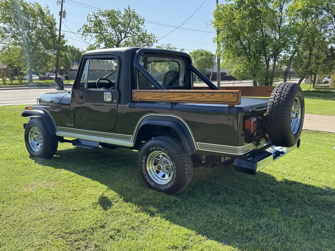 1984 Jeep CJ-8 Scrambler Laredo