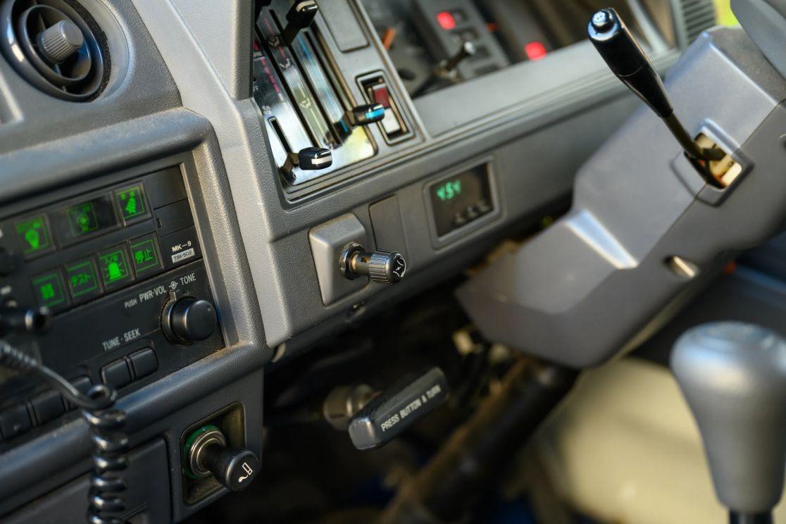 1995 Toyota Hiace Fire Truck 4×4