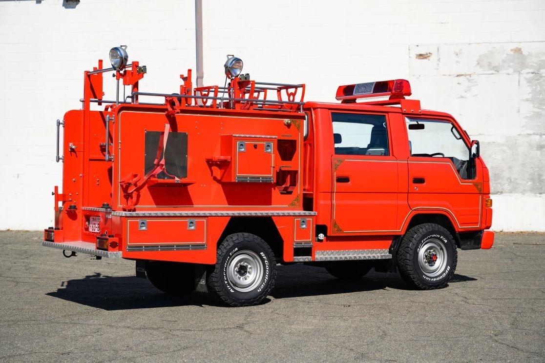 1995 Toyota Hiace Fire Truck 4×4