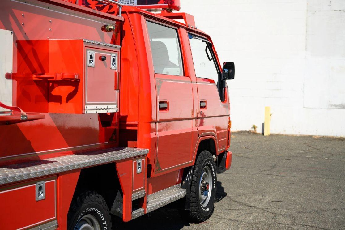 1995 Toyota Hiace Fire Truck 4×4