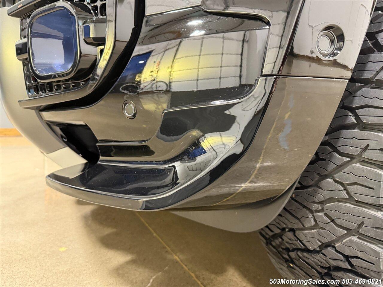 2024 Land Rover Defender 90 Urban Widetrack